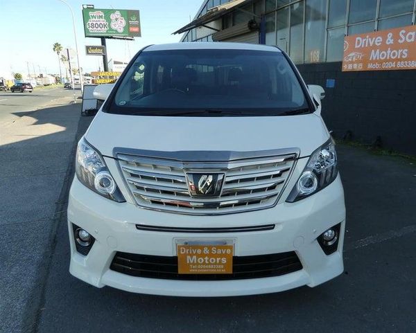 2014 Toyota Alphard 240S TYPE GOLD II Carousel 8