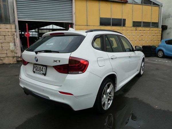 2014 BMW X1 Carousel 3
