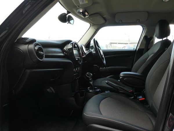 2015 MINI Cooper Carousel 17