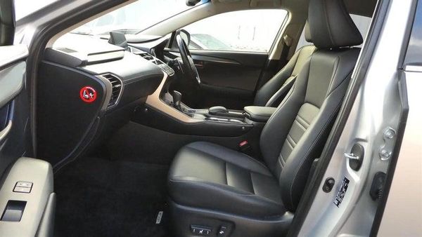 2016 Lexus NX 300h Carousel 17