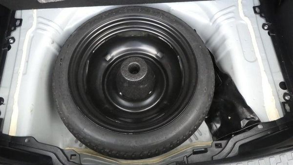 2013 Toyota Aqua S PUSH START Carousel 14