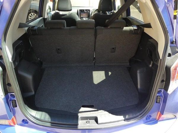 2015 Toyota Ractis G Carousel 13