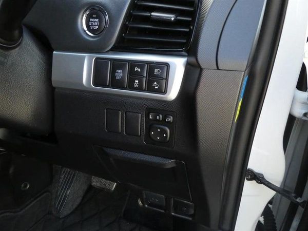 2017 Toyota Estima AERAS PREMIUM Carousel 10