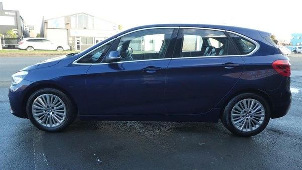 2015 BMW 218i ACTIVE TOURER LUXURY Carousel 6