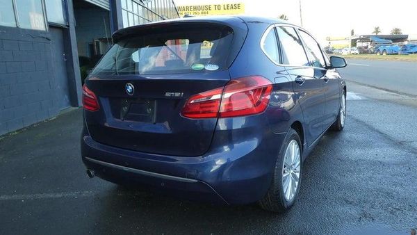 2015 BMW 218i ACTIVE TOURER LUXURY Carousel 3