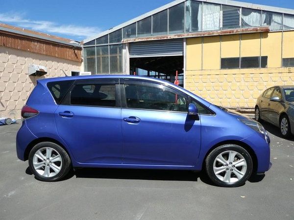 2015 Toyota Ractis G Carousel 2