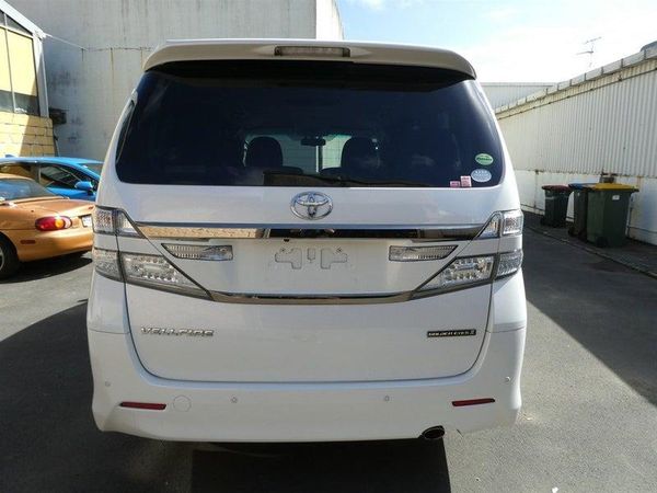 2014 Toyota Vellfire Z GOLDEN EYES II Carousel 4