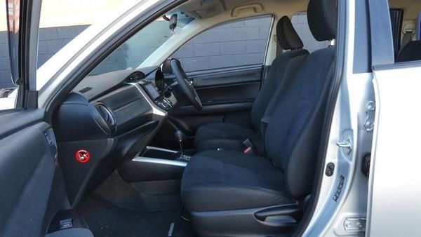 2013 Toyota Corolla FIELDER HYBRID Carousel 16