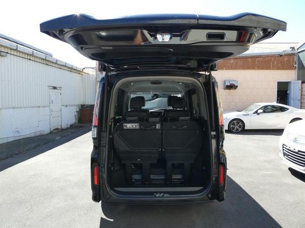 2016 Honda Step Wagon SPADA Carousel 11