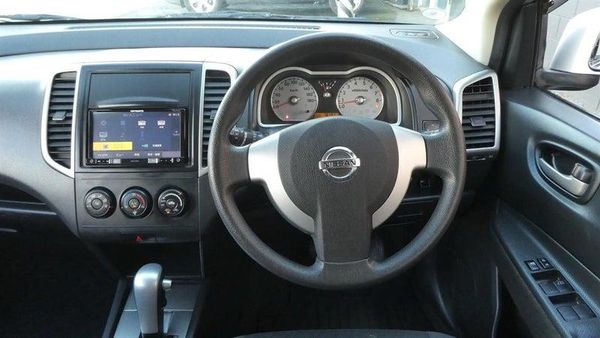 2015 Nissan Wingroad Smart key! Carousel 17