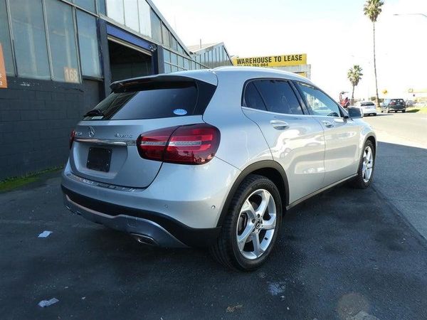 2017 Mercedes-Benz GLA 220 4 MATIC Carousel 3