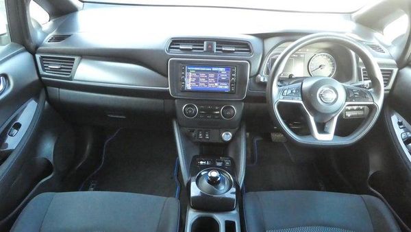 2021 Nissan Leaf S Carousel 16