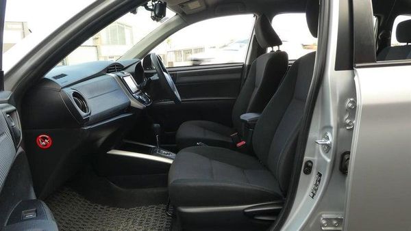 2015 Toyota Corolla FIELDER HYBRID Carousel 15