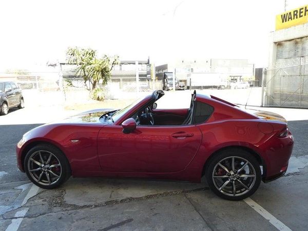 2018 Mazda Roadster RF VS Carousel 17