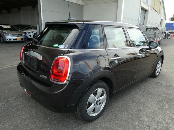 2015 MINI Cooper Carousel 3