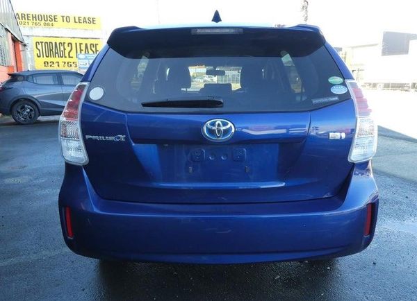 2017 Toyota Prius ALPHA S Carousel 4