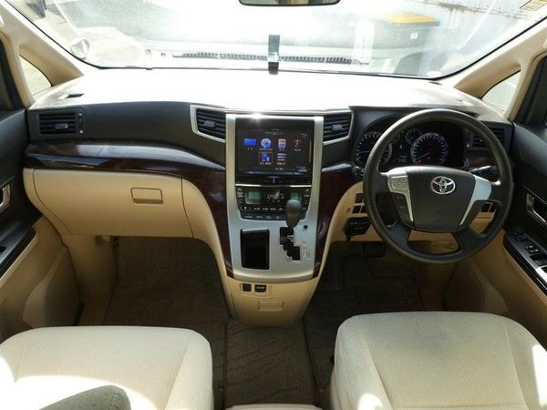 2014 Toyota Alphard 240X Carousel 16