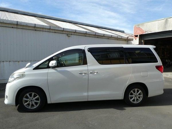 2014 Toyota Alphard 240X Carousel 6
