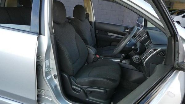 2015 Nissan Wingroad Smart key! Carousel 10