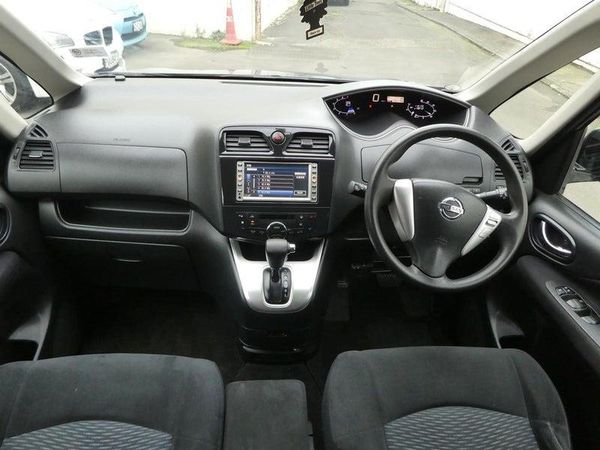 2011 Nissan Serena Carousel 15