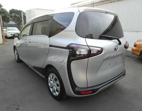 2015 Toyota Sienta HYBRID G 7 PERSON Carousel 5