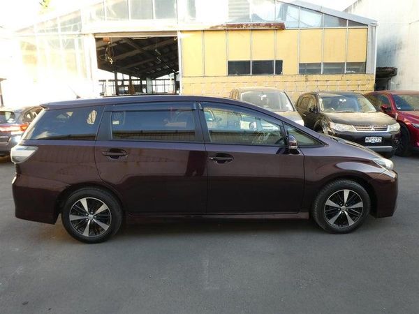 2012 Toyota Wish 1.8S Carousel 2