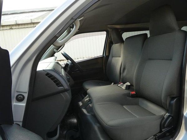 2021 Toyota Hiace Carousel 19