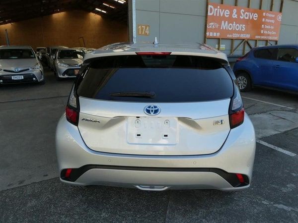 2021 Toyota Aqua S PUSH START Carousel 5