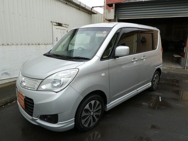 2014 Mitsubishi Delica D2 X Carousel 7