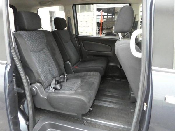 2011 Nissan Serena Carousel 11