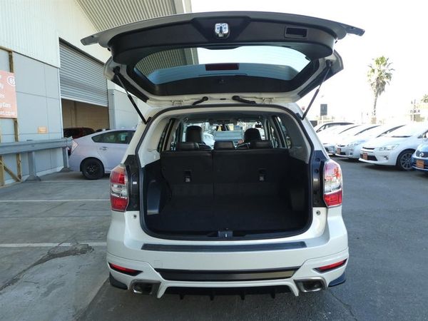2014 Subaru Forester 2.0XT EYESIGHT Carousel 12