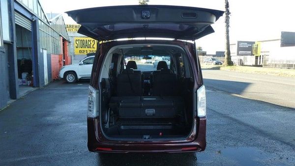 2013 Honda Step Wagon SPADA Carousel 13