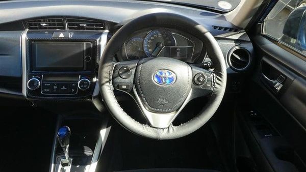 2014 Toyota Corolla FIELDER HYBRID G Carousel 10