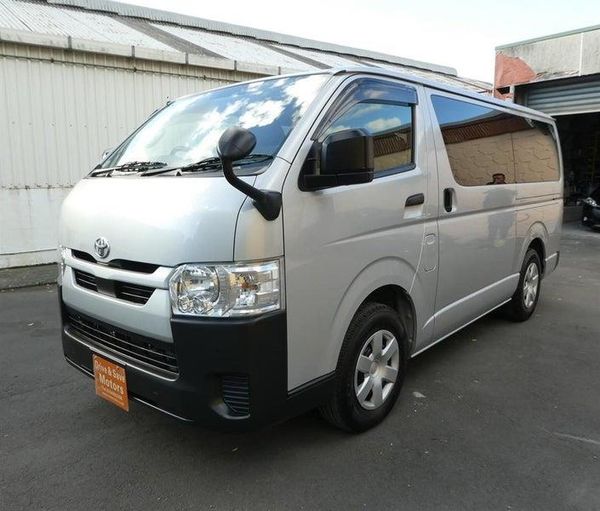 2021 Toyota Hiace Carousel 7