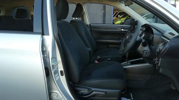 2013 Toyota Corolla FIELDER HYBRID Carousel 11