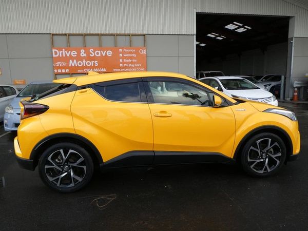 2017 Toyota C-HR HYBRID G Carousel 2