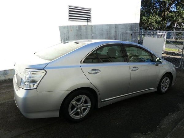 2012 Toyota Sai G Hybrid Carousel 1