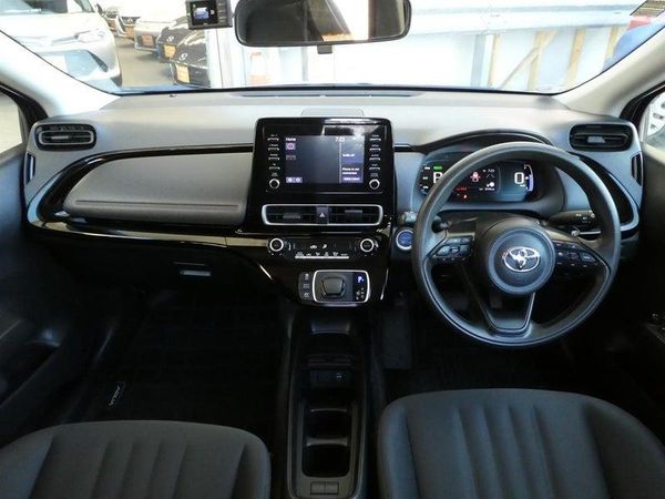 2021 Toyota Aqua S PUSH START Carousel 17