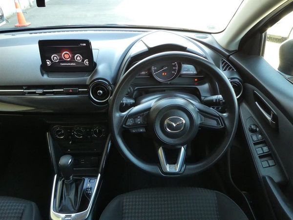 2018 Mazda Demio Carousel 14