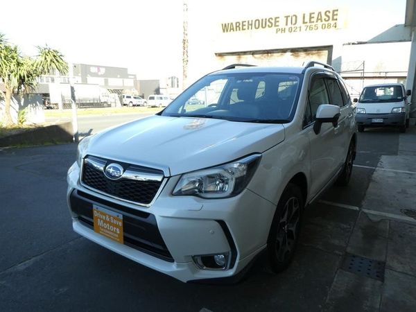 2014 Subaru Forester 2.0XT EYESIGHT Carousel 7