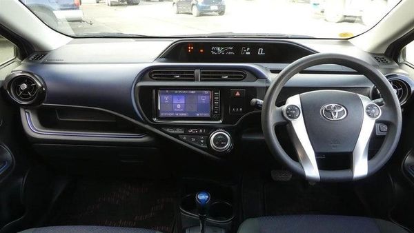 2016 Toyota Aqua S model!PUSH START Carousel 17