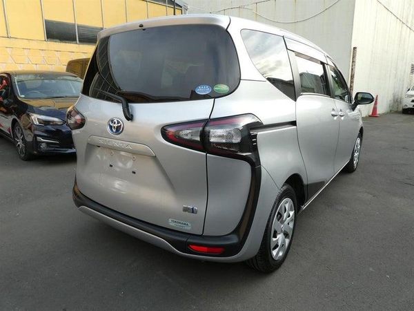 2015 Toyota Sienta HYBRID G 7 PERSON Carousel 3