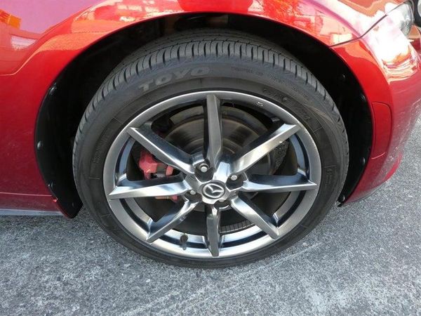 2018 Mazda Roadster RF VS Carousel 10