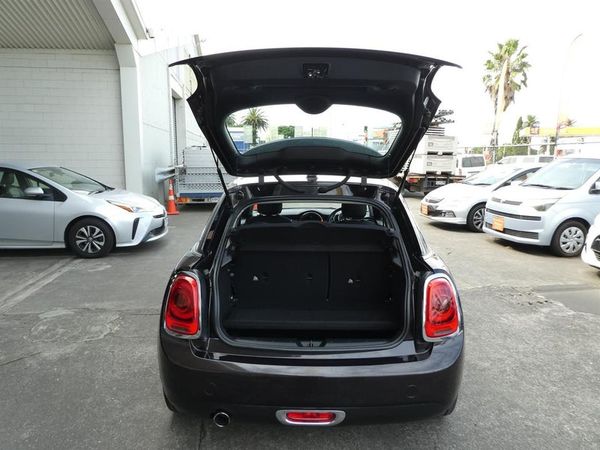 2015 MINI Cooper Carousel 14