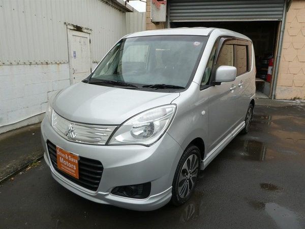 2014 Mitsubishi Delica D2 X Carousel 8