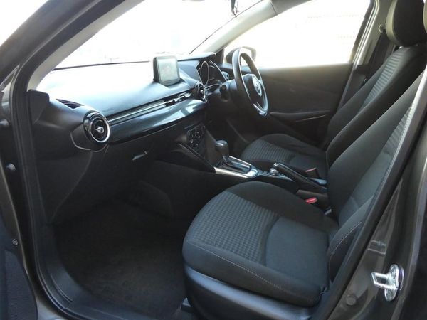 2018 Mazda Demio Carousel 18
