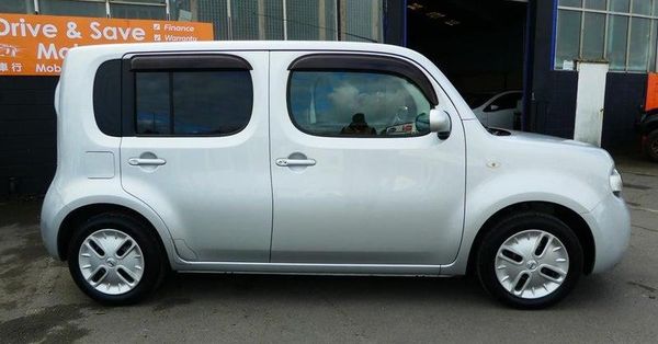 2015 Nissan Cube 15X V SMART Carousel 2