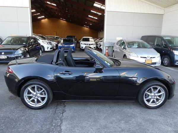 2016 Mazda Roadster S SPECIAL PACKAGE Carousel 11