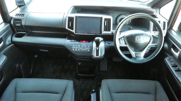 2013 Honda Step Wagon SPADA Carousel 16