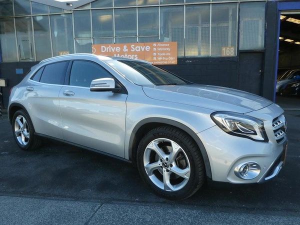 2017 Mercedes-Benz GLA 220 4 MATIC Carousel 1